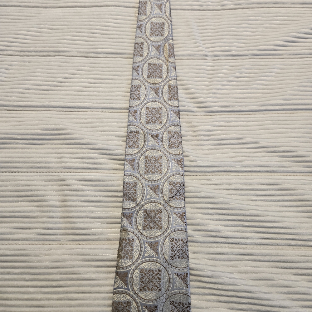 Nicole Miller Brown and Cream Patterned Tie
